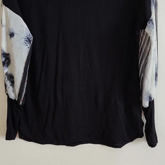 Tiny Anthropologie Black and White Sheer Long Sleeve Scoop Neck Blouse Women Top - Picture 3 of 9